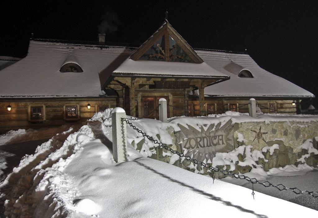 Hotel Zornica Poczesna Luaran gambar